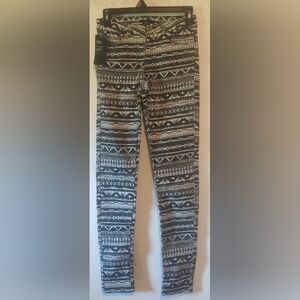 H &M black white Aztec print jeans